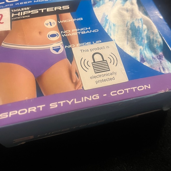 Hanes 2- Pairs of Women’s Hanes Tagless Hipsters Cool Dri size 2XL/9 NEW - Picture 5 of 6